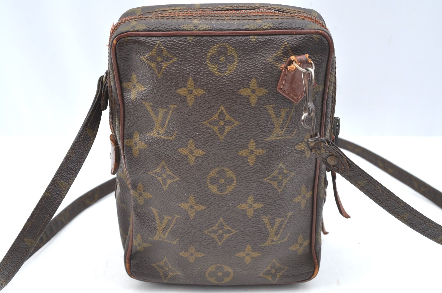 Authentic Louis Vuitton Monogram Mini Amazone Shoulder Cross Bag Old Model K1597