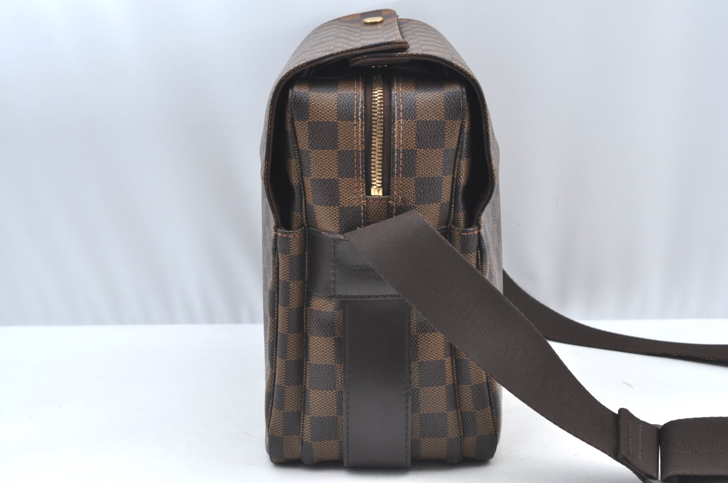 Authentic Louis Vuitton Damier Naviglio Shoulder Cross Body Bag N45255 LV K1612