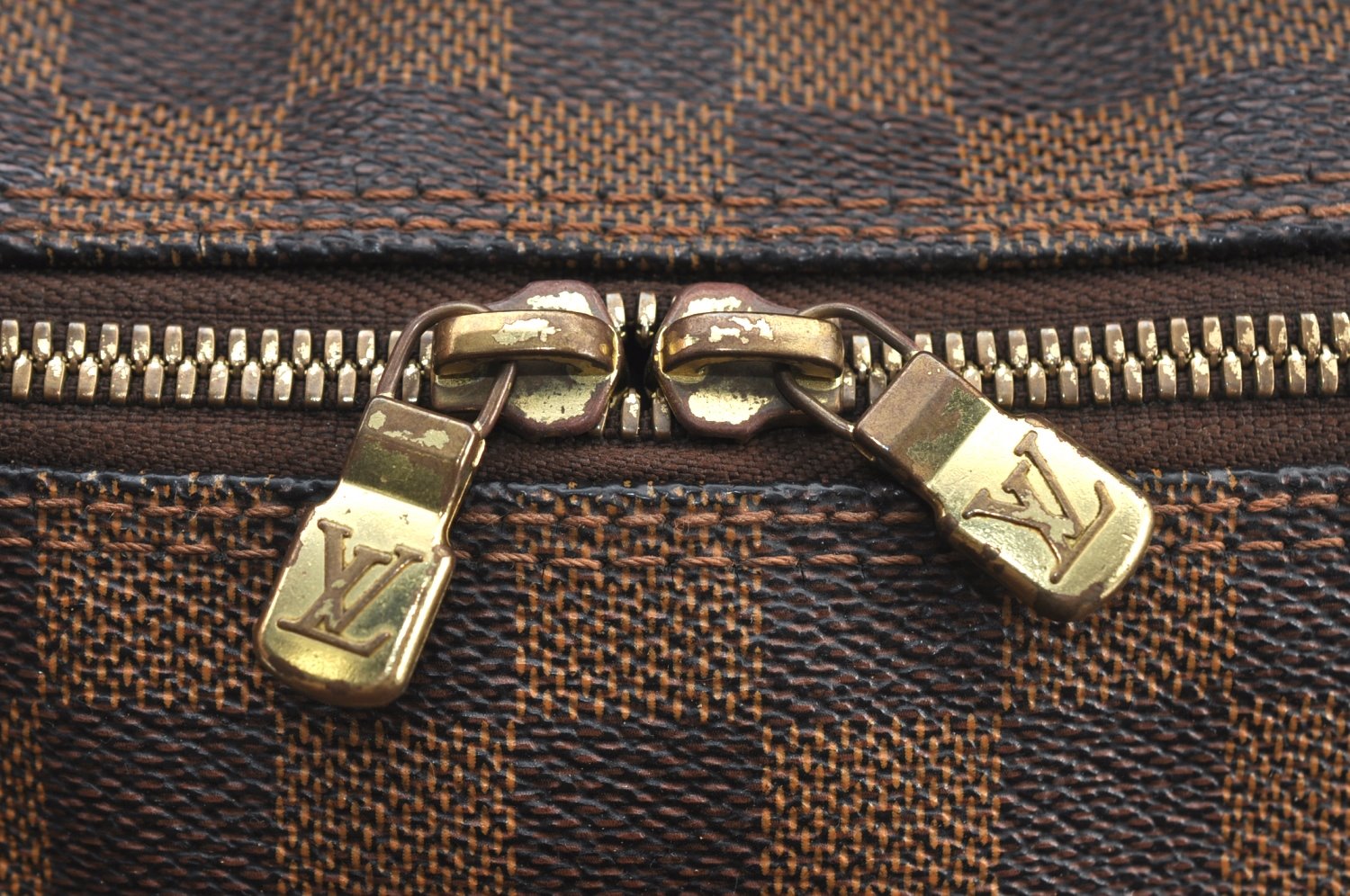 Authentic Louis Vuitton Damier Naviglio Shoulder Cross Body Bag N45255 LV K1612