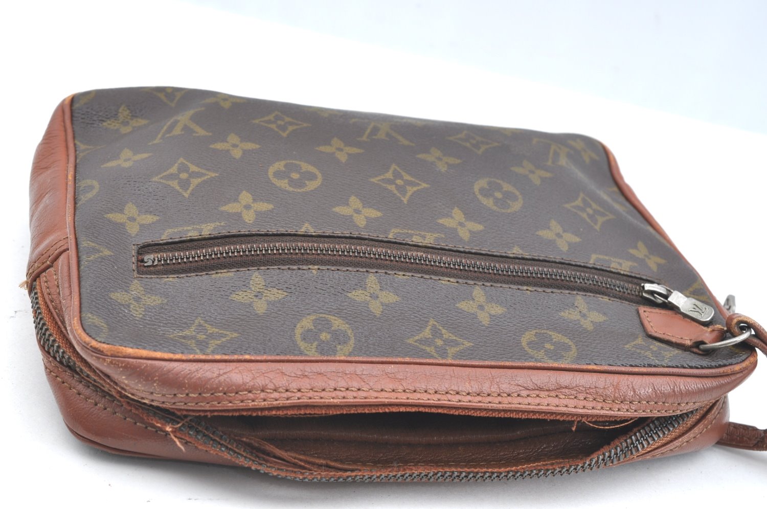 Authentic Louis Vuitton Monogram Pochette Sport Clutch Bag Old Model Junk K1860