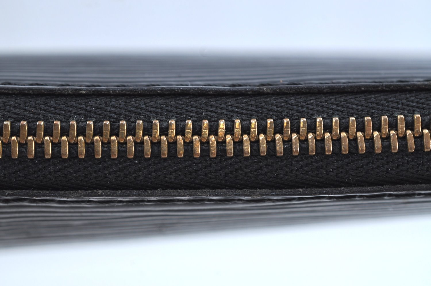 Authentic Louis Vuitton Epi Pochette Accessoires Pouch Black M52942 Junk K1880