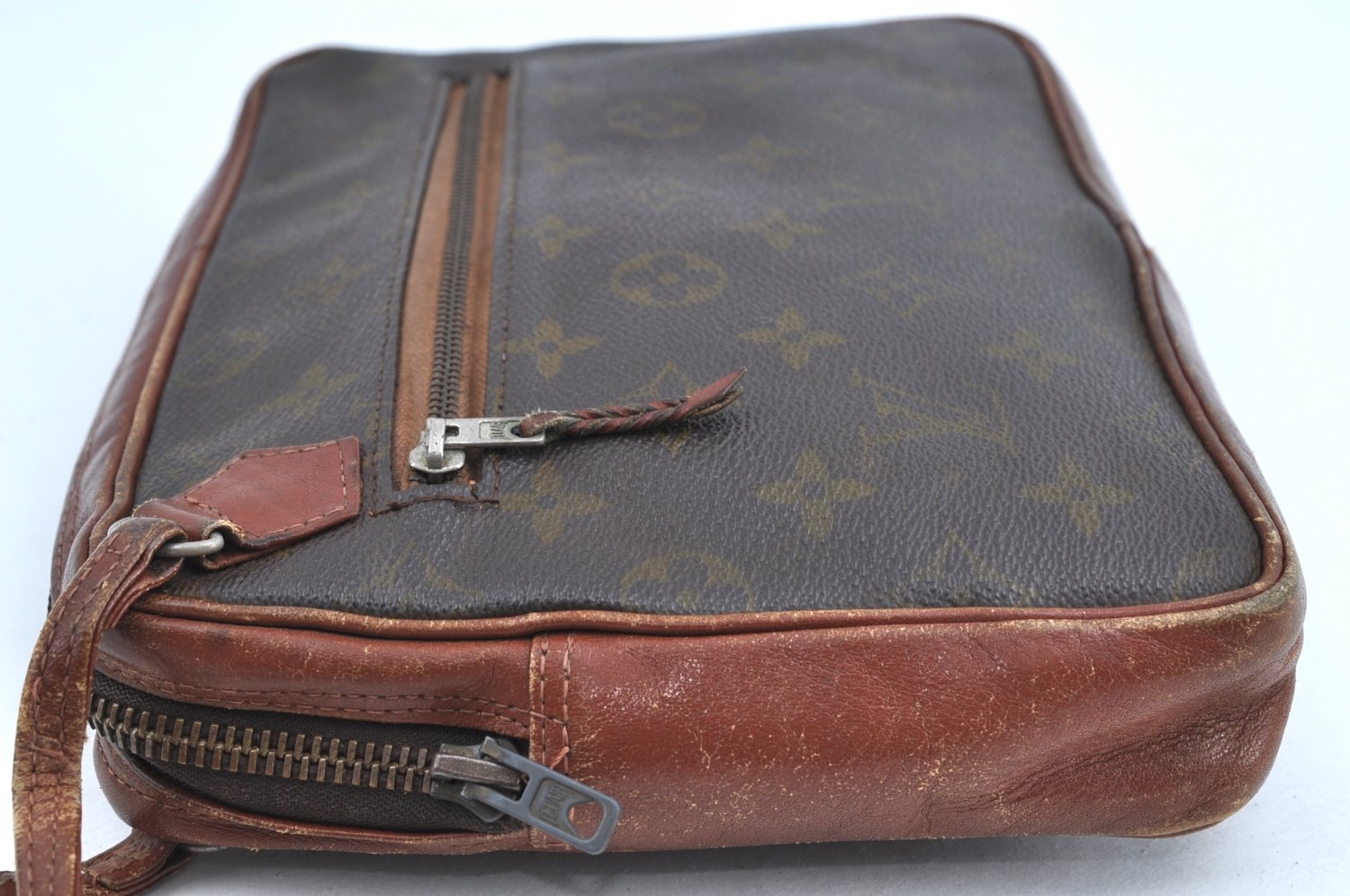 Authentic Louis Vuitton Monogram Pochette Sport Clutch Hand Bag Old Model K1978