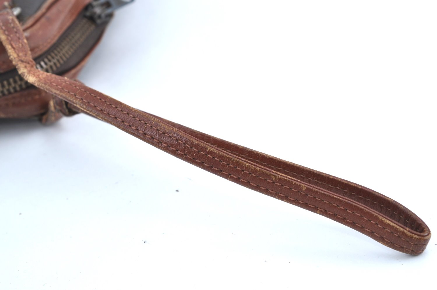 Authentic Louis Vuitton Monogram Pochette Sport Clutch Hand Bag Old Model K1978