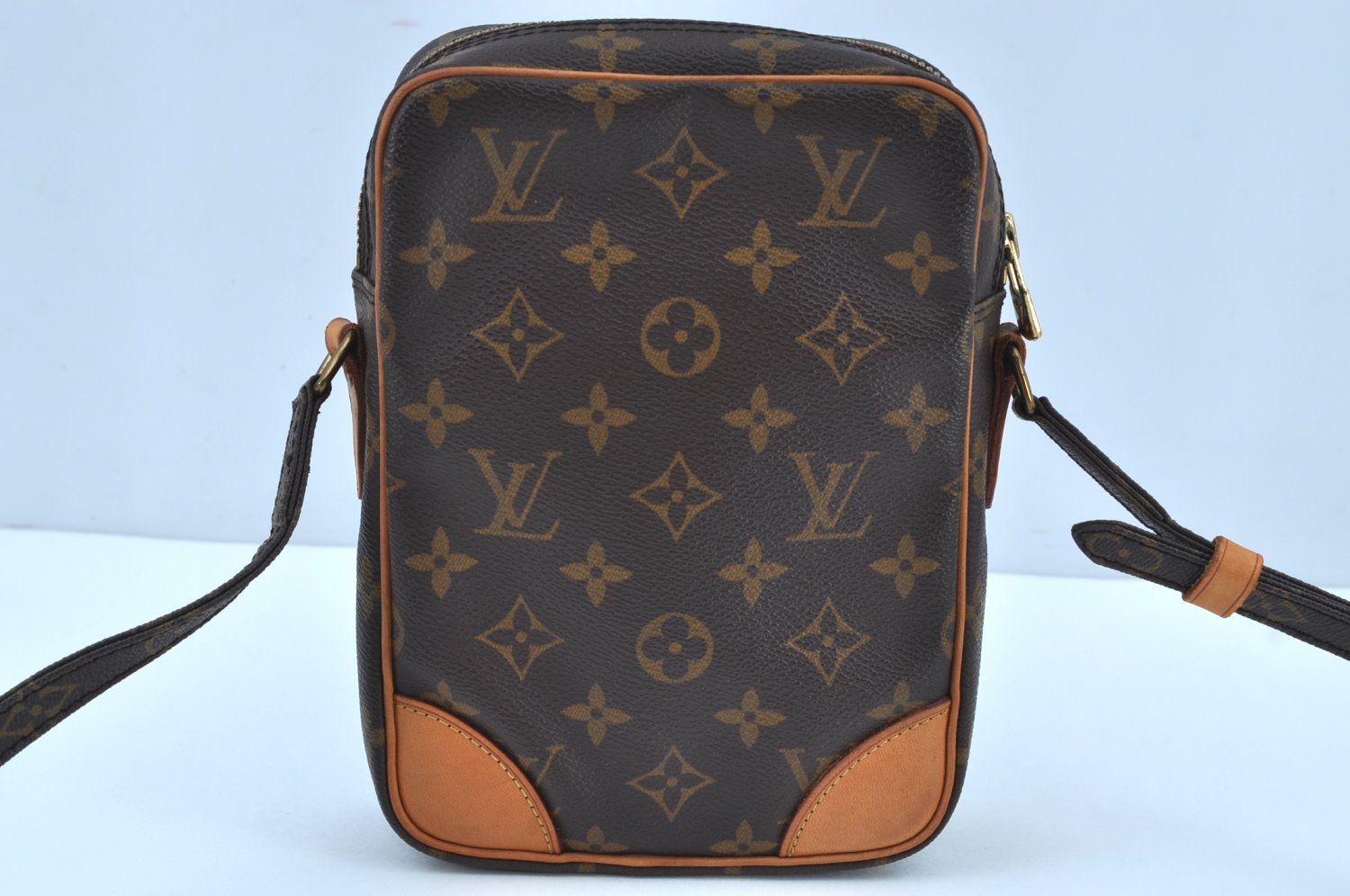 Authentic Louis Vuitton Monogram Danube Shoulder Cross Body Bag M45266 LV K2949
