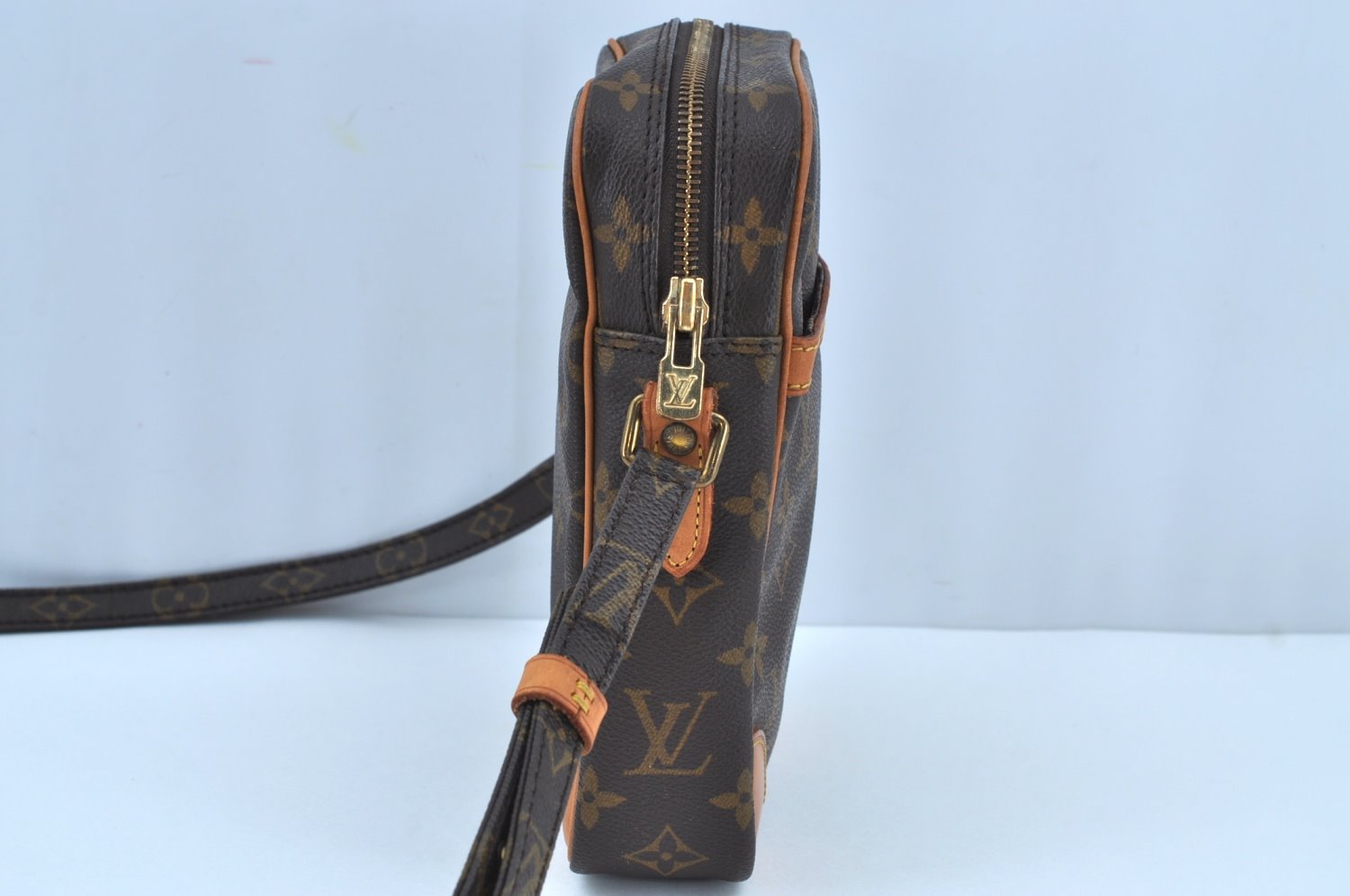 Authentic Louis Vuitton Monogram Danube Shoulder Cross Body Bag M45266 LV K2949