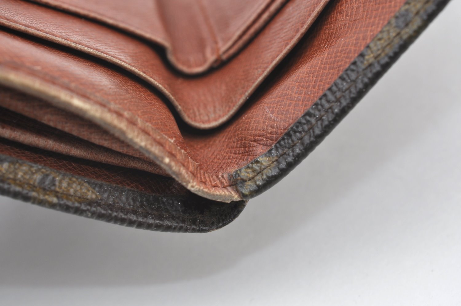 Authentic Louis Vuitton Monogram Porte Monnaie Billets Wallet M61660 LV K2969