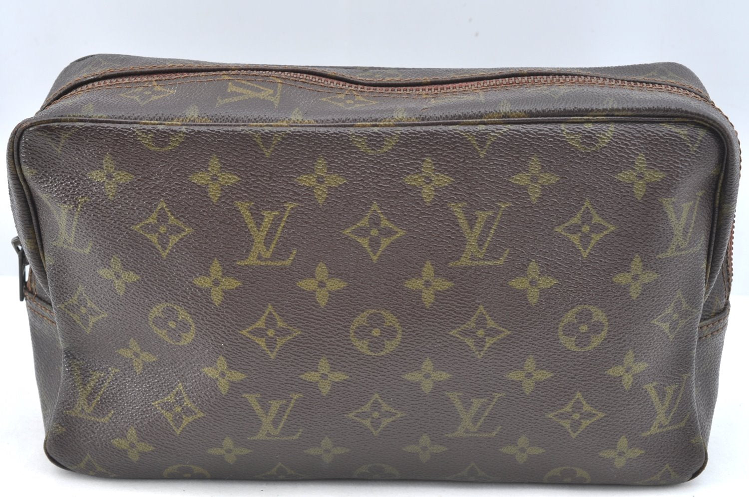 Auth Louis Vuitton Monogram Trousse Toilette 28 Clutch Hand Bag Old Model K3077