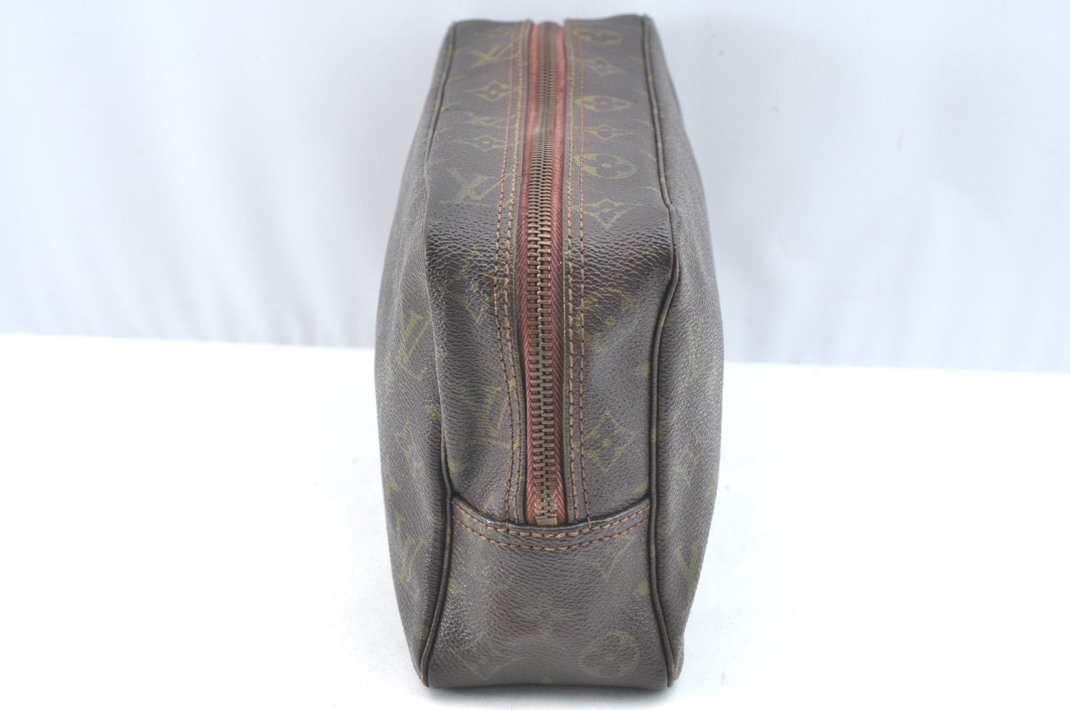 Auth Louis Vuitton Monogram Trousse Toilette 28 Clutch Hand Bag Old Model K3077