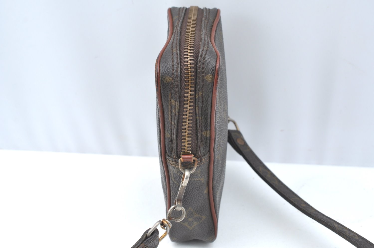 Auth Louis Vuitton Monogram Mini Poche Danube Shoulder Cross Bag Old Model K3886