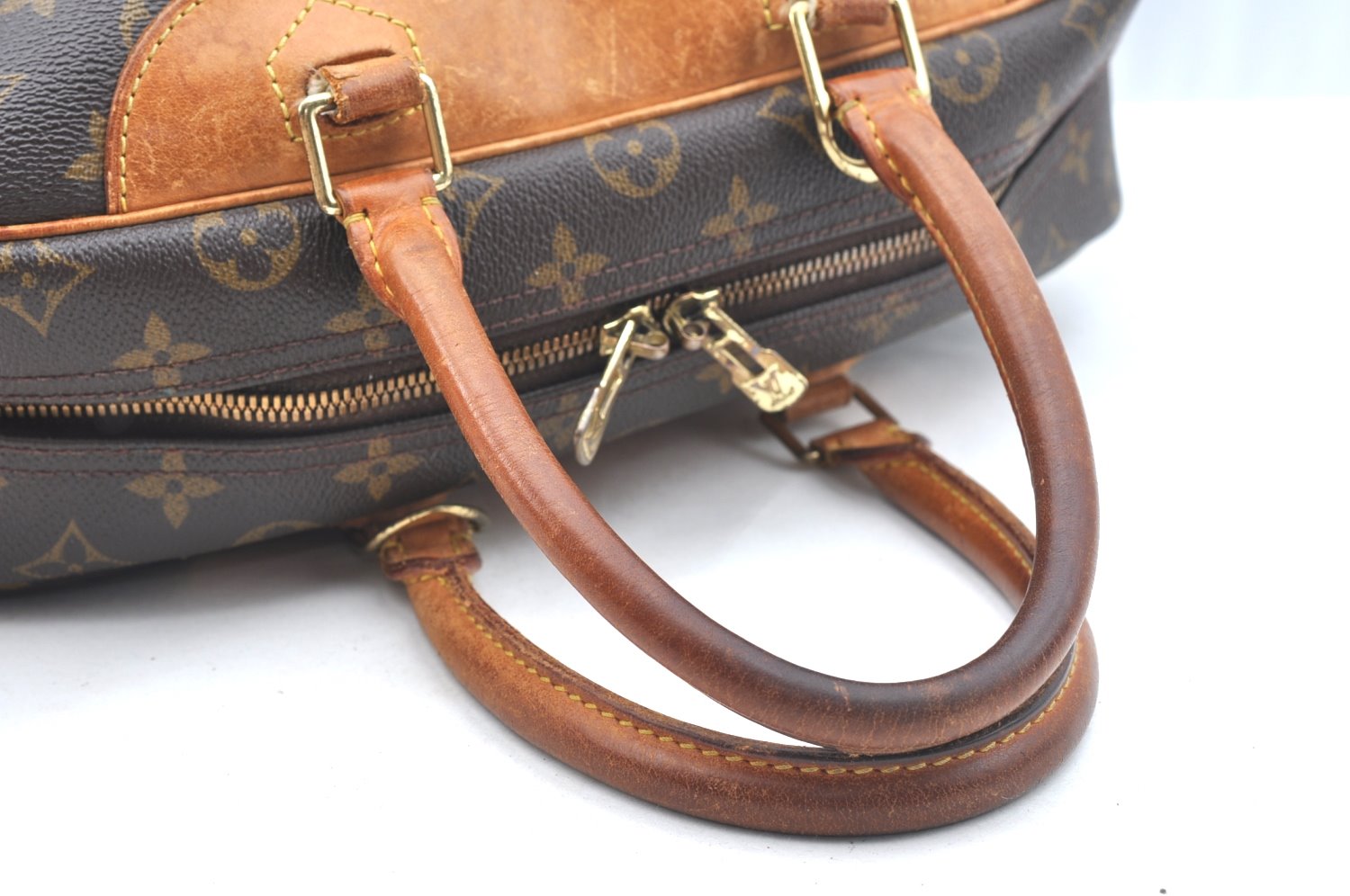 Authentic Louis Vuitton Monogram Deauville Hand Bag M47270 LV K3969