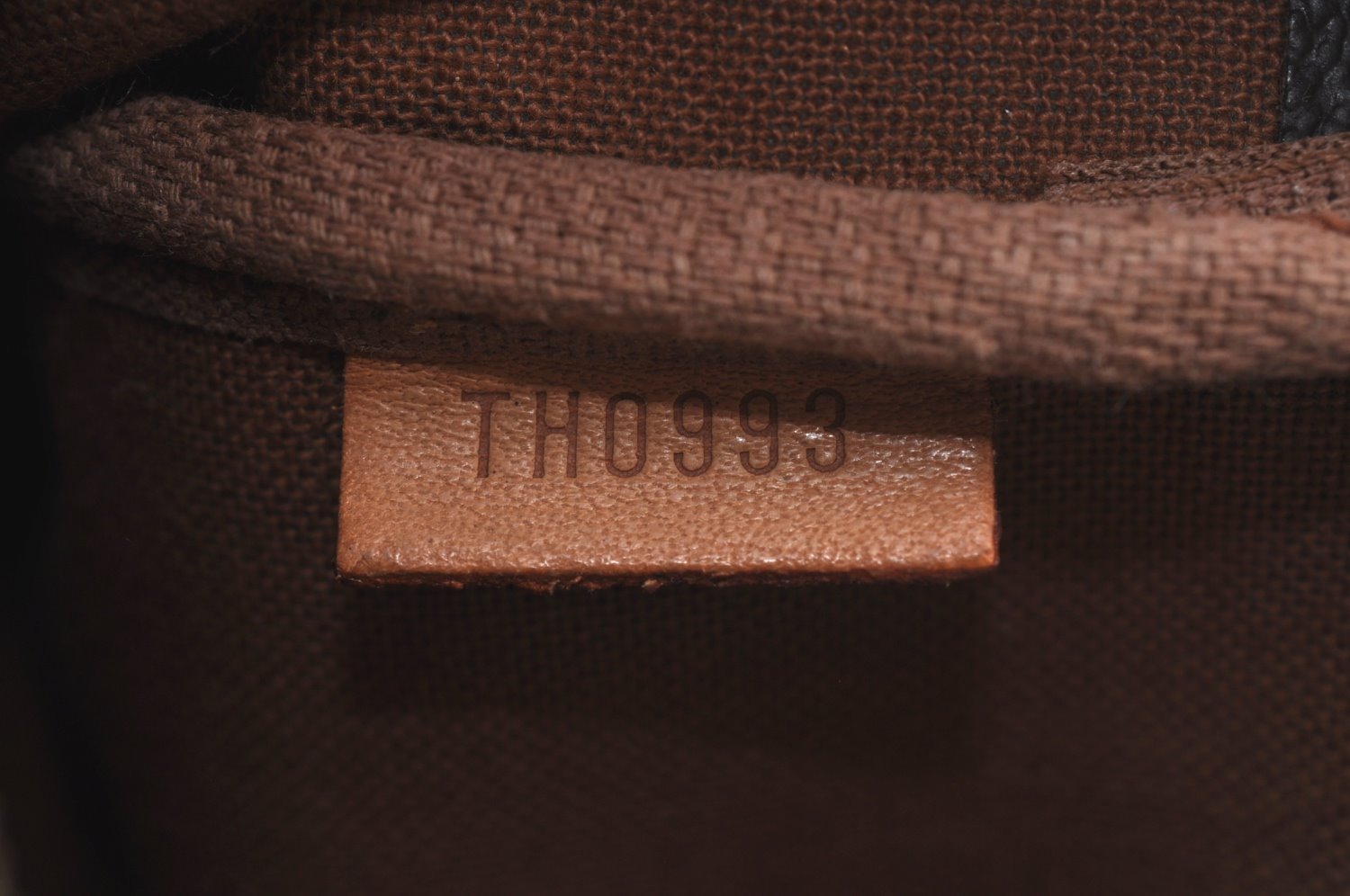 Authentic Louis Vuitton Monogram Pochette Accessoires Pouch M51980 LV K4064