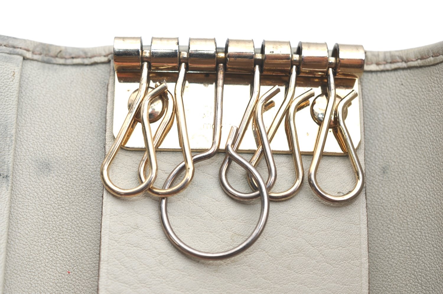 Authentic GUCCI Guccissima Lovely Heart 6 Key Case GG Leather 257217 White K4095