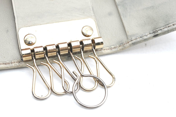 Authentic GUCCI Guccissima Lovely Heart 6 Key Case GG Leather 257217 White K4095