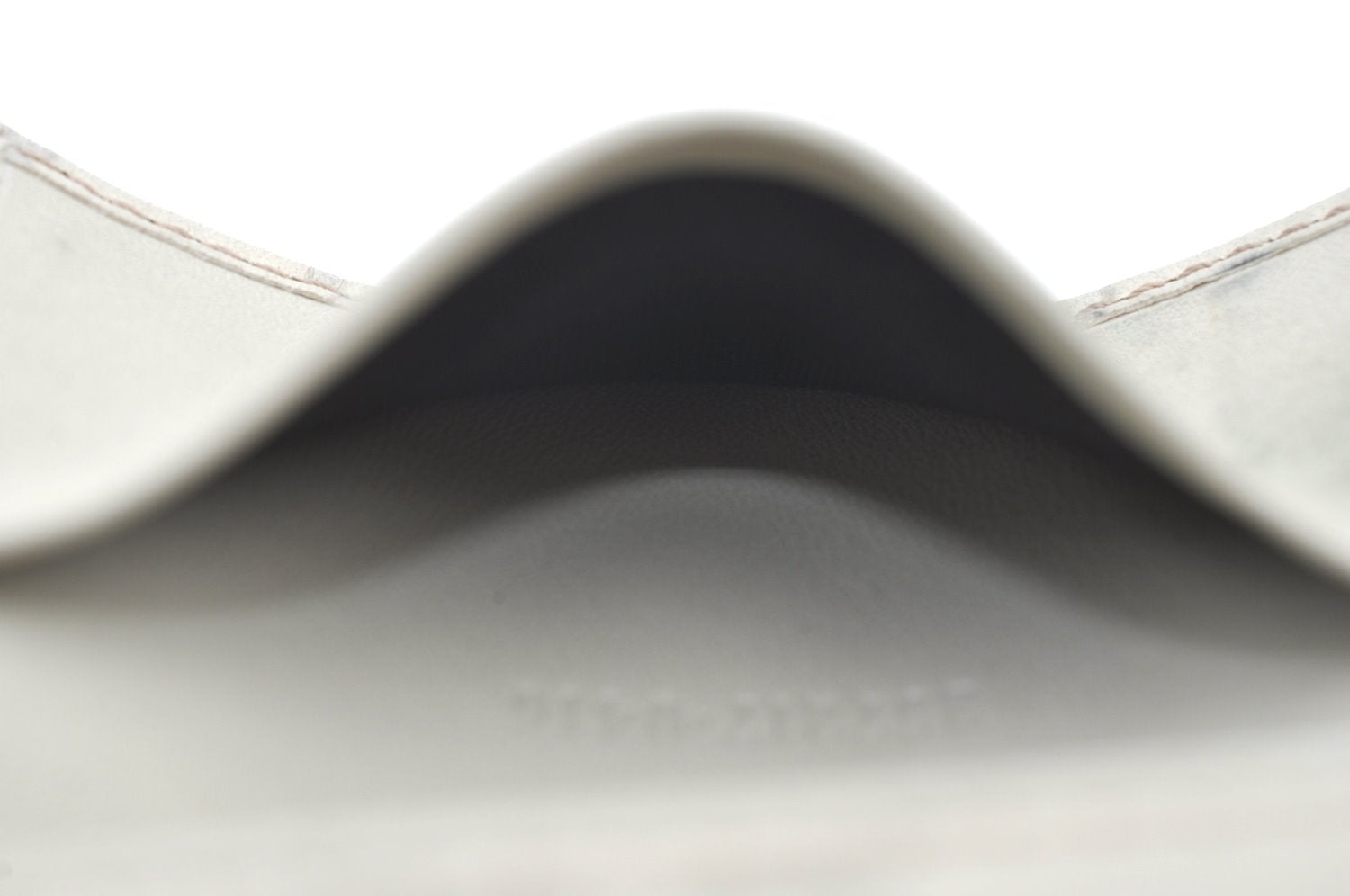 Authentic GUCCI Guccissima Lovely Heart 6 Key Case GG Leather 257217 White K4095