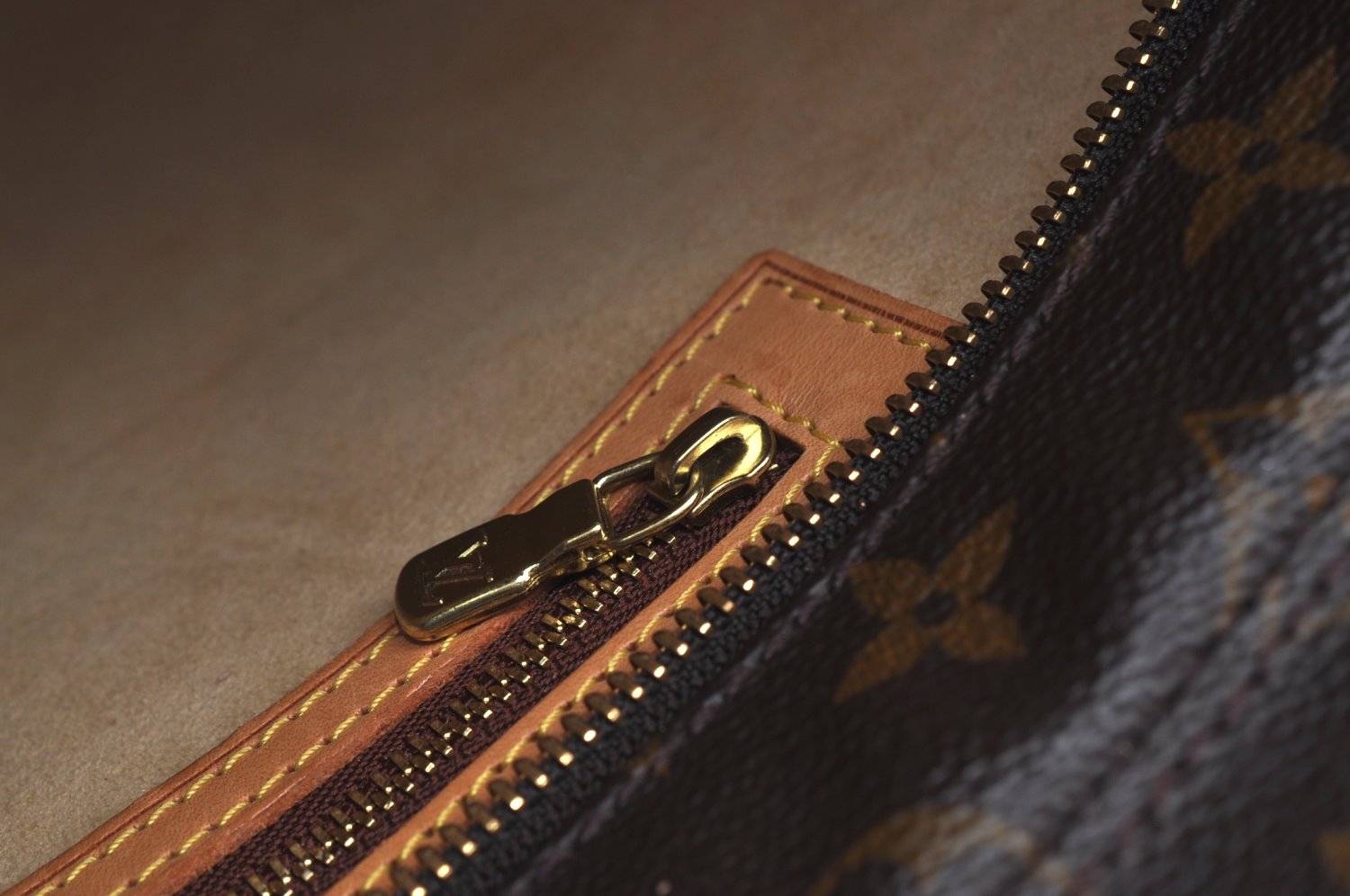 Authentic Louis Vuitton Monogram Luco Shoulder Tote Bag M51155 LV Junk K4107