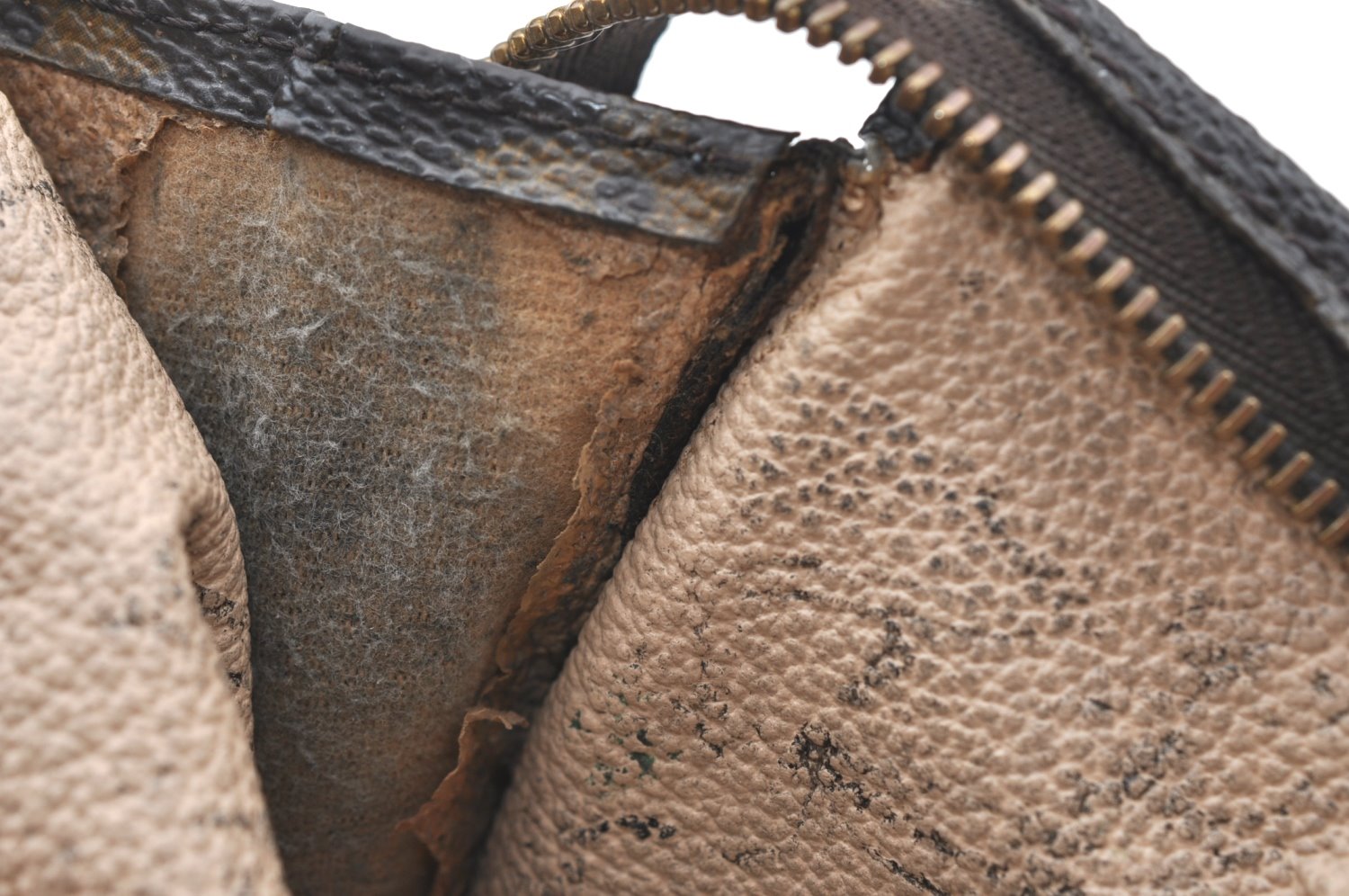 Authentic Louis Vuitton Monogram Poche Toilette 19 M47544 Cosmetics Pouch K4133