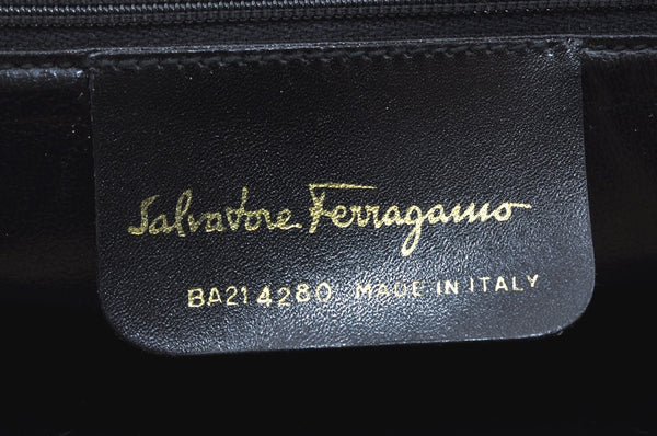 Authentic Salvatore Ferragamo Vara Shoulder Bag Suede Leather Light Green K4151