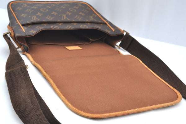 Auth Louis Vuitton Monogram Messenger Bosphore PM Shoulder Bag M40106 LV K4161