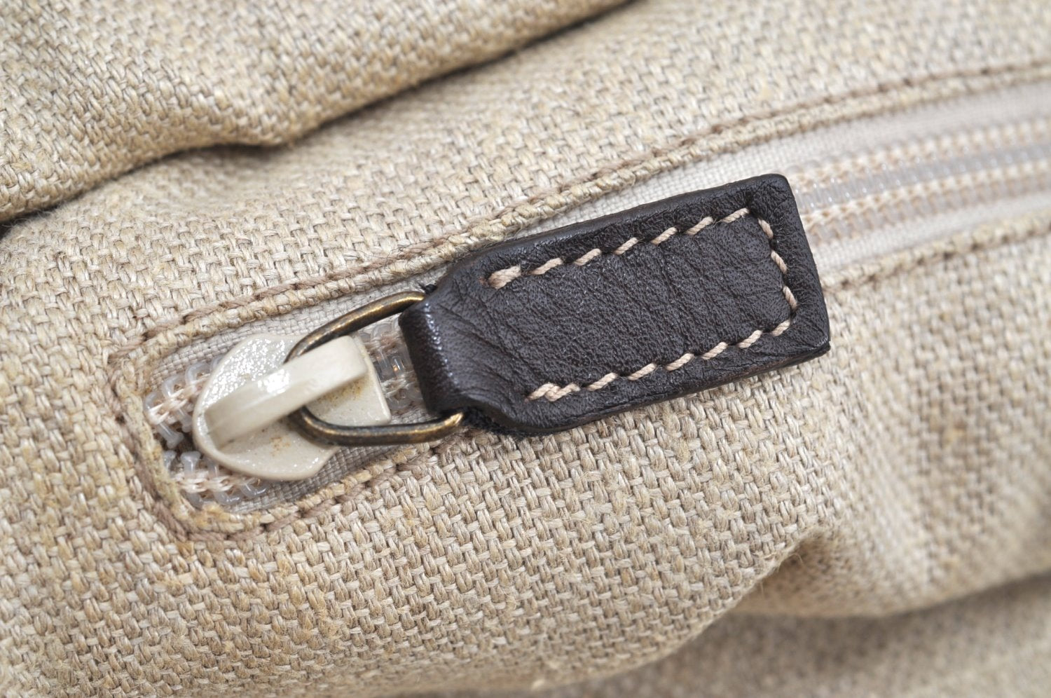 Authentic GUCCI Vintage Shoulder Cross Body Bag Leather Brown K4166