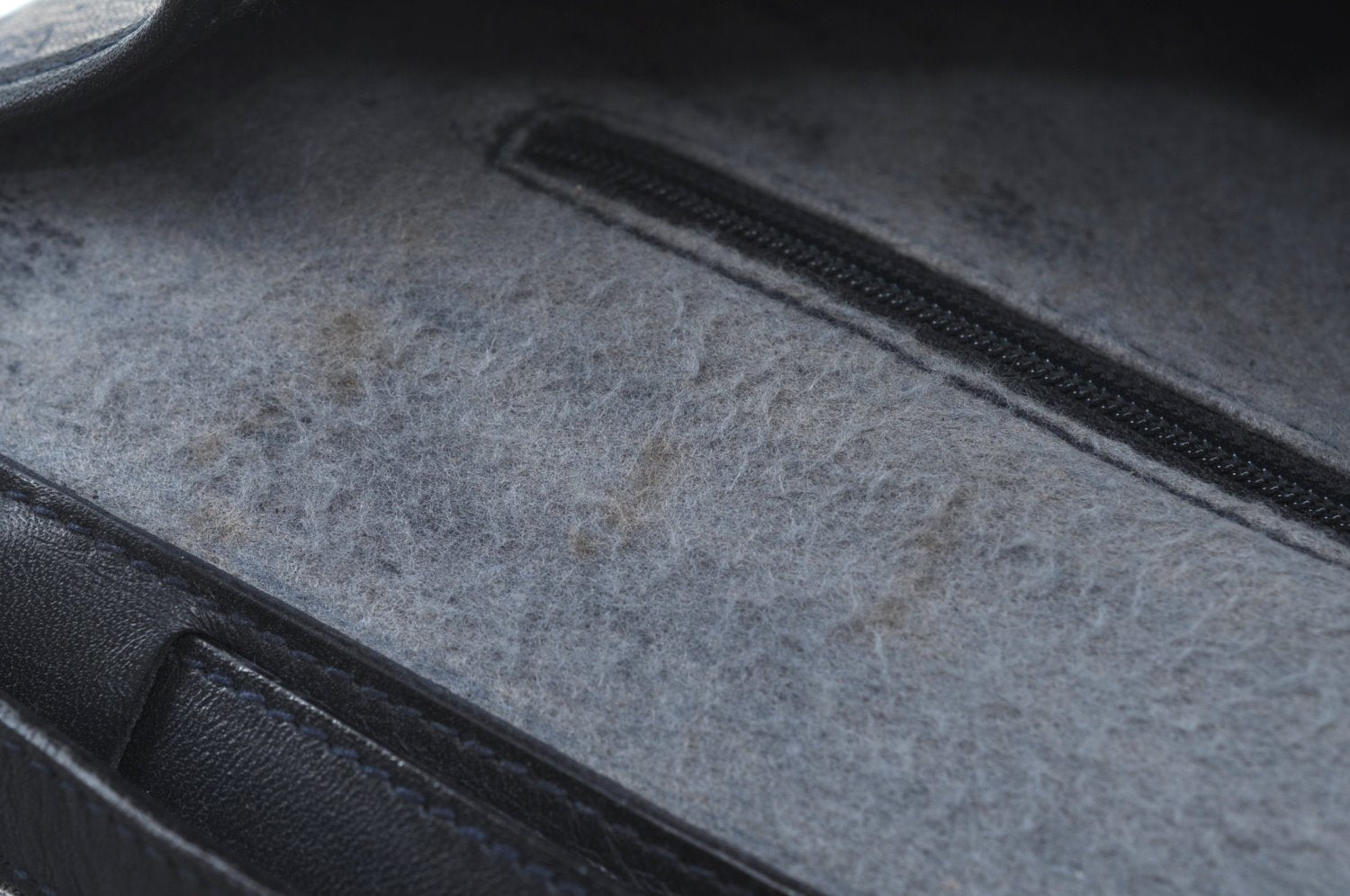 Authentic GUCCI Micro GG PVC Leather Shoulder Cross Body Bag Navy Blue K4169