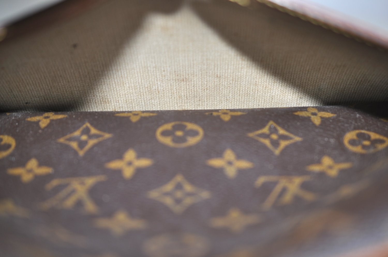 Authentic Louis Vuitton Monogram Reporter PM Shoulder Cross Bag M45254 LV K4176