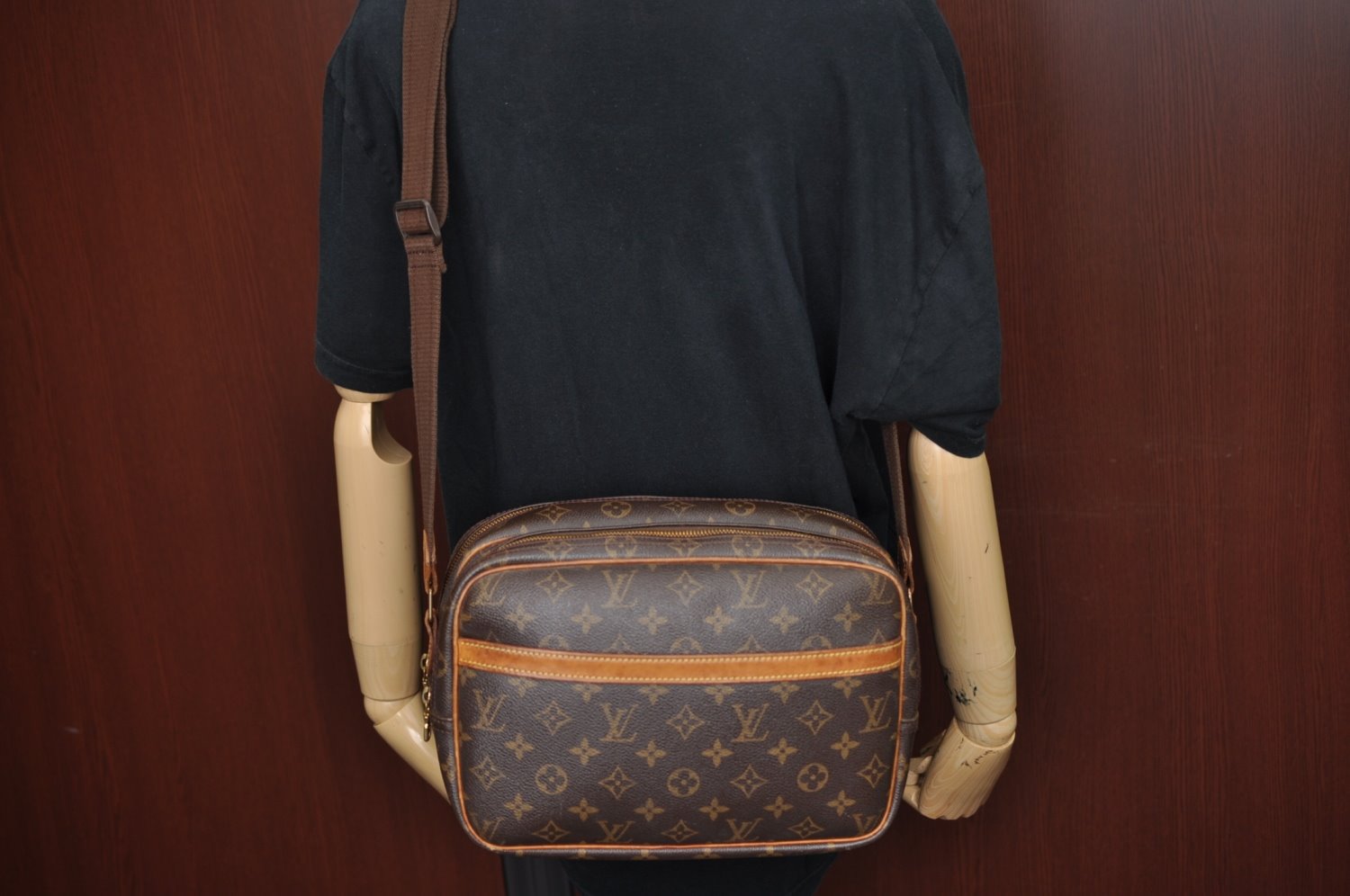 Authentic Louis Vuitton Monogram Reporter PM Shoulder Cross Bag M45254 LV K4176