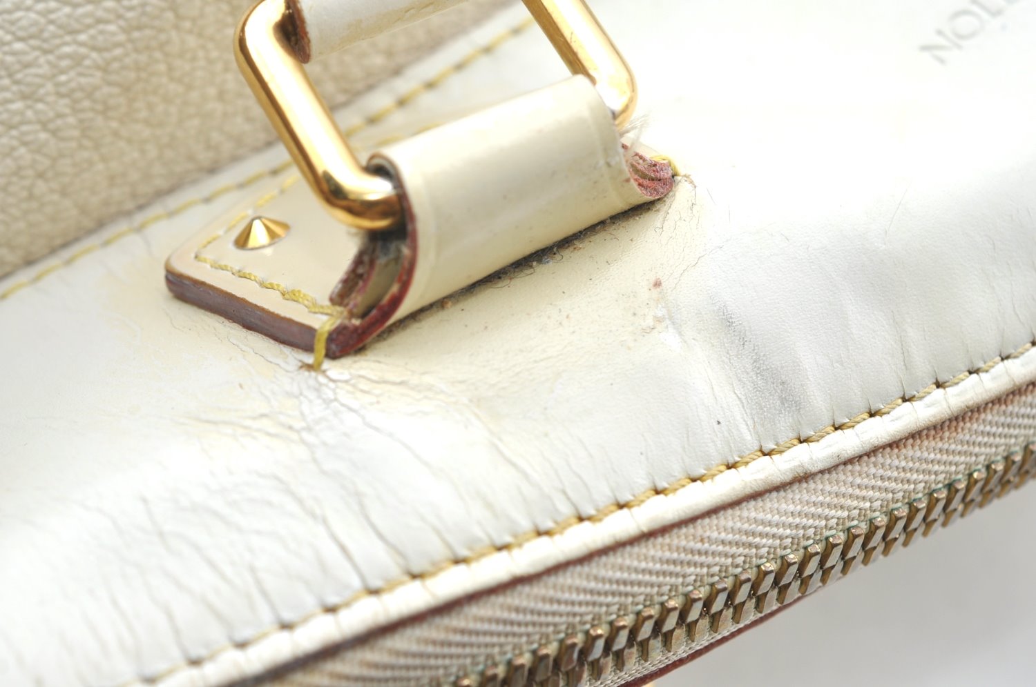 Authentic Louis Vuitton Suhali Lockit PM Hand Bag White M91887 LV K4191