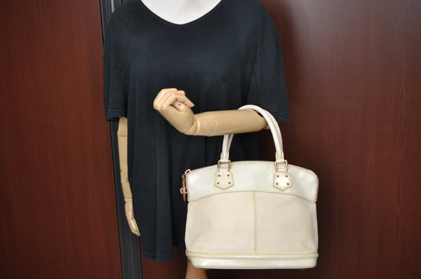 Authentic Louis Vuitton Suhali Lockit PM Hand Bag White M91887 LV K4191