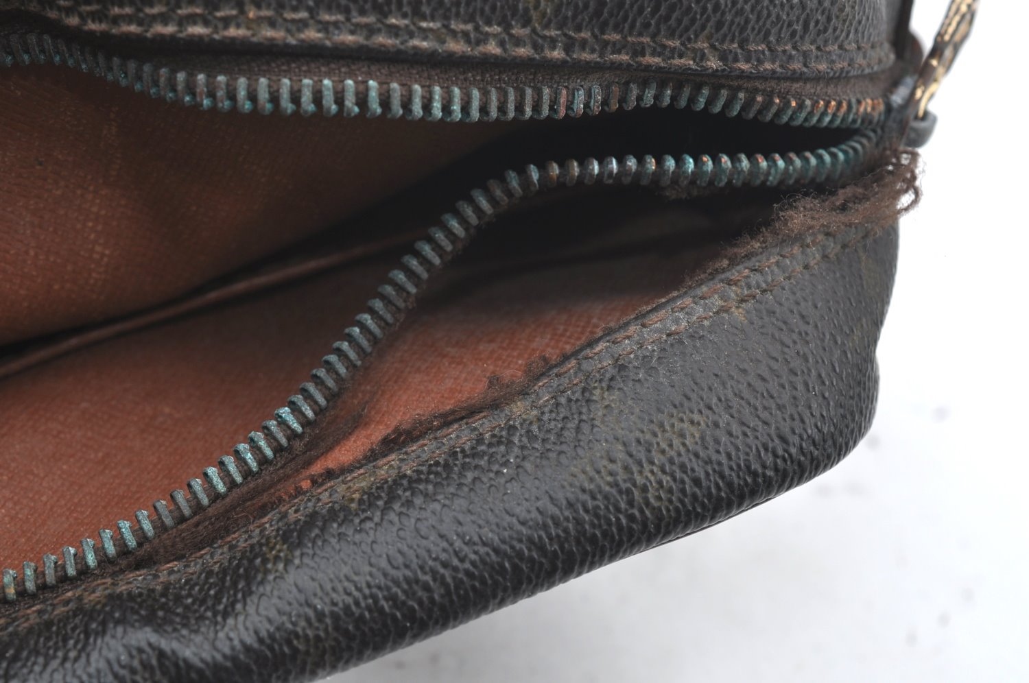 Authentic Louis Vuitton Monogram Compiegne 28 Clutch Hand Bag M51845 Junk K4199