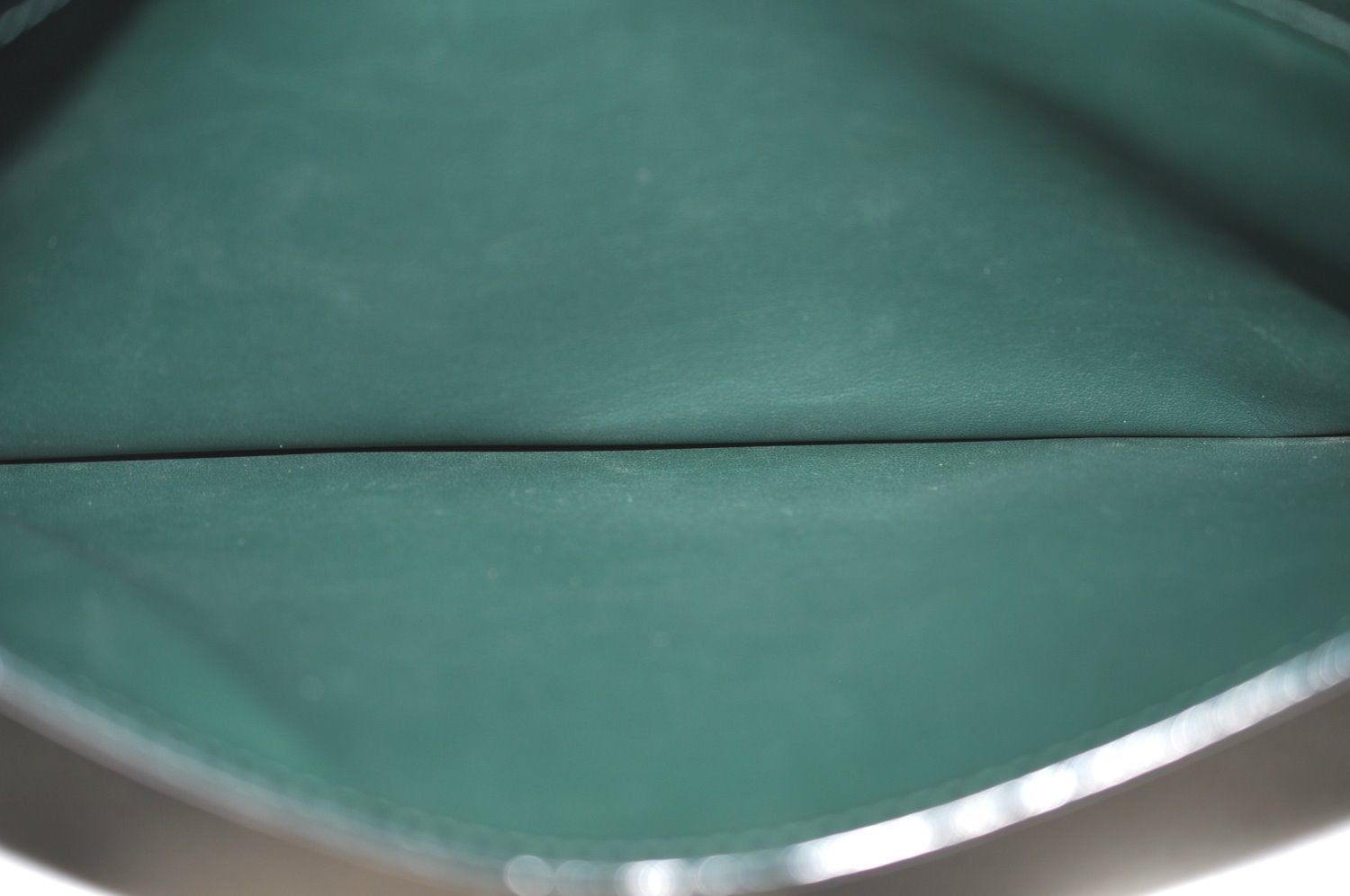 Auth Louis Vuitton Taiga Volga Document case Clutch Bag Green M30204 LV K4203