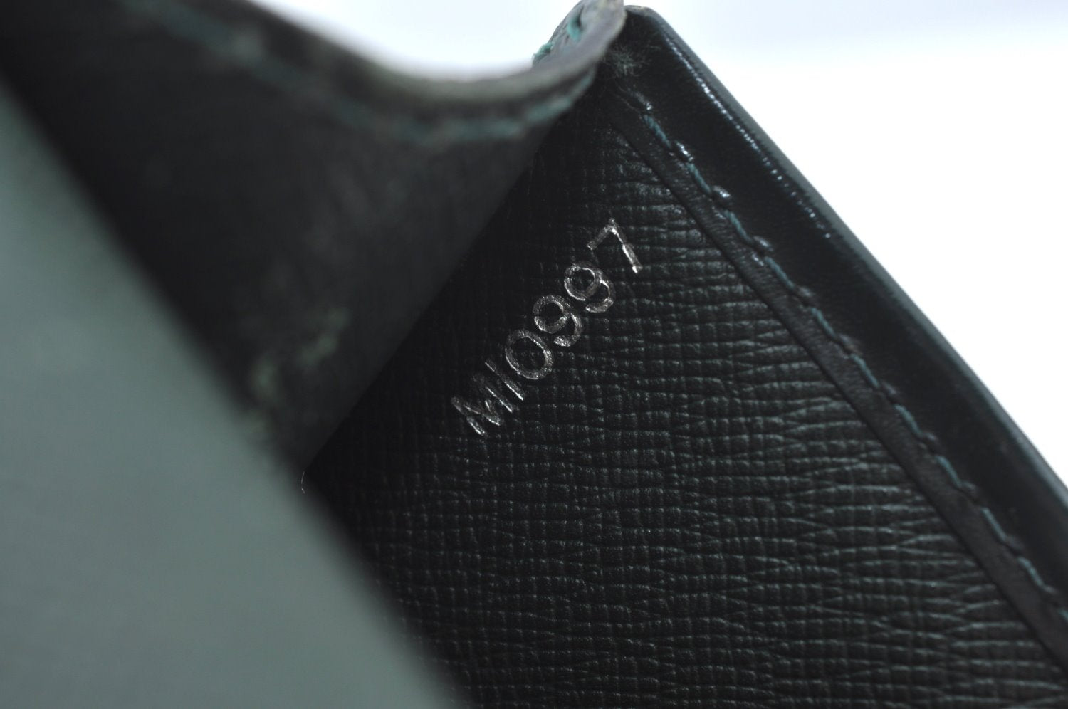 Auth Louis Vuitton Taiga Volga Document case Clutch Bag Green M30204 LV K4203