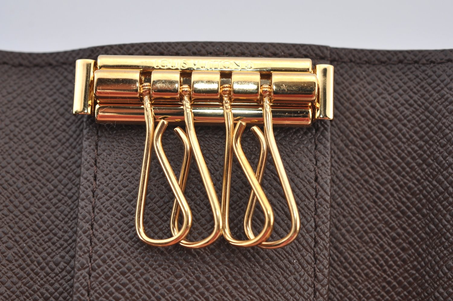 Authentic Louis Vuitton Damier Multicles 4 Key Case Holder N62631 LV Box K4216