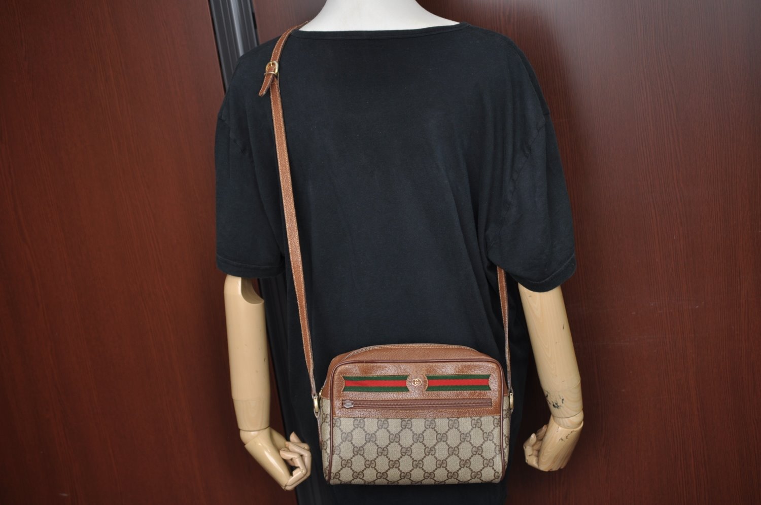 Authentic GUCCI Web Sherry Line Shoulder Cross Bag GG PVC Leather Brown K4241