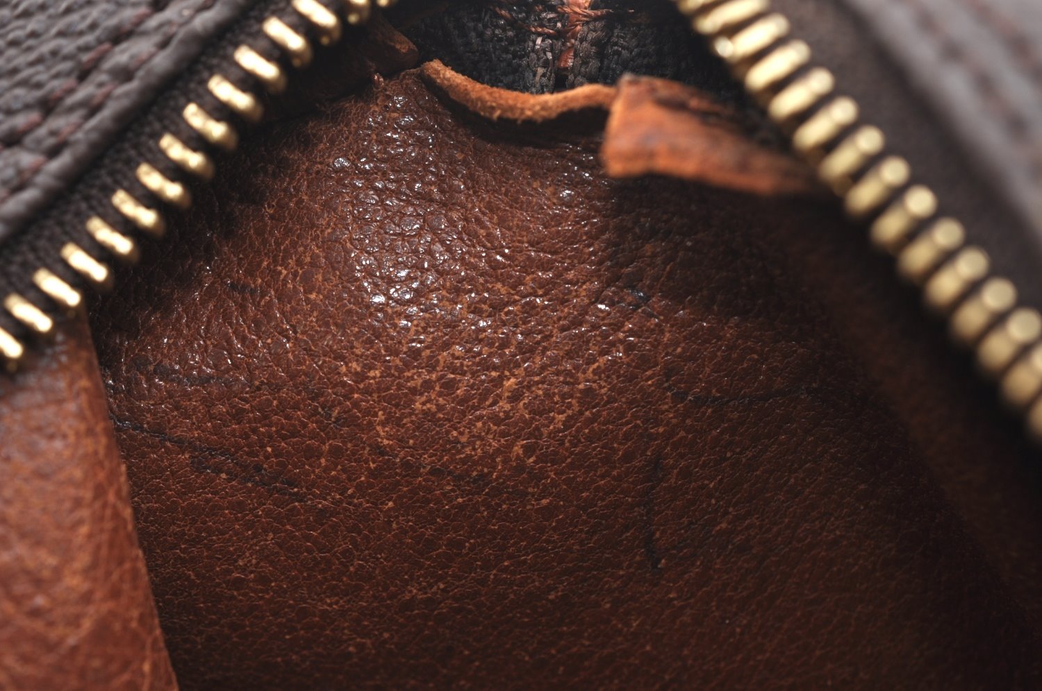 Authentic Louis Vuitton Monogram Papillon 26 Hand Bag Old Model LV K4242