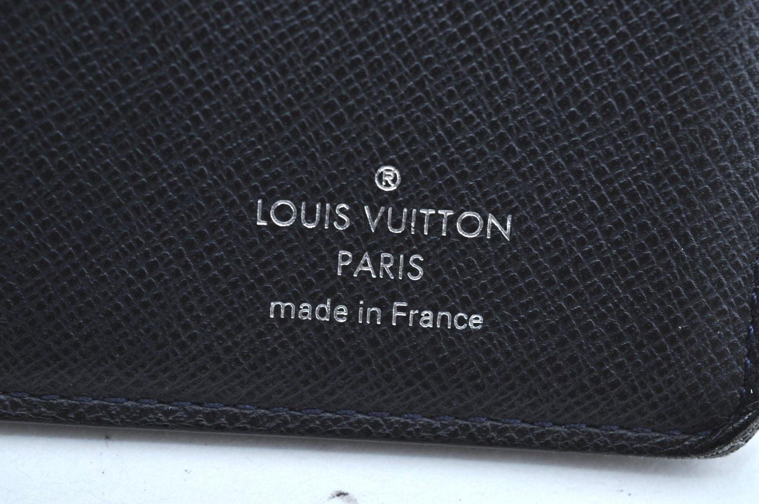 Auth Louis Vuitton Taiga Portefeuille Brazza Long Wallet Navy M30502 LV K4319