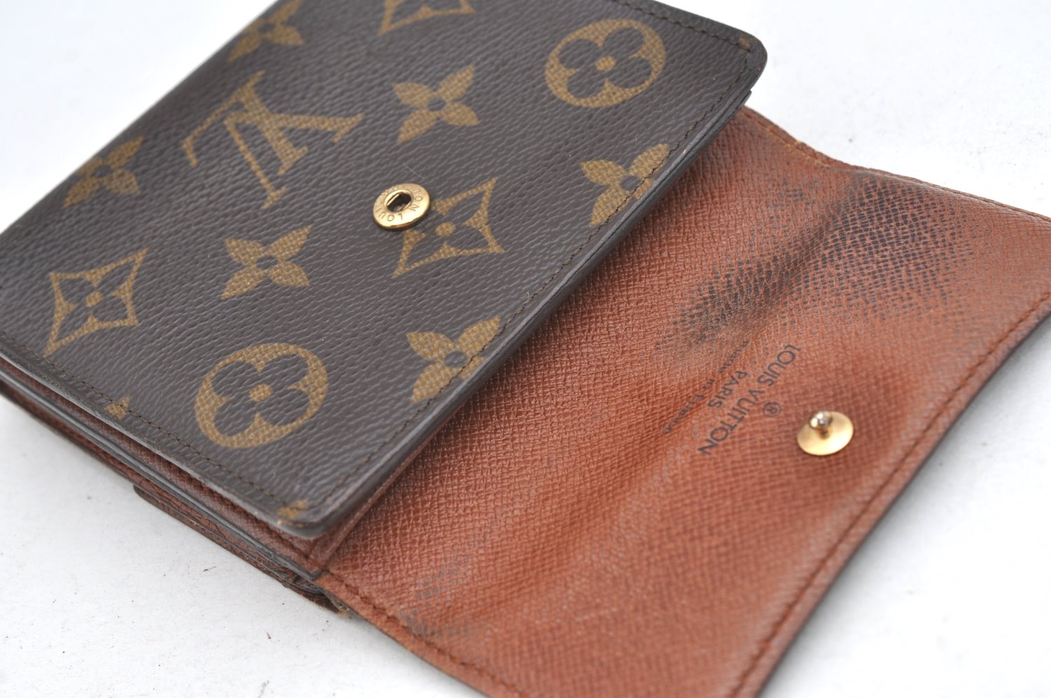 Authentic Louis Vuitton Monogram M61652 Porte Monnaie Billet Carte Credit K4340