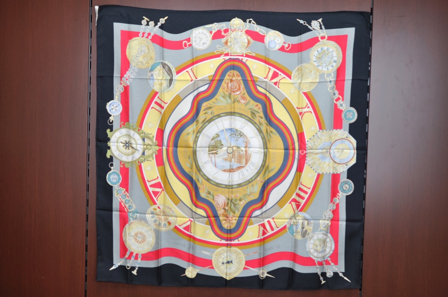 Authentic HERMES Carre 90 Scarf 