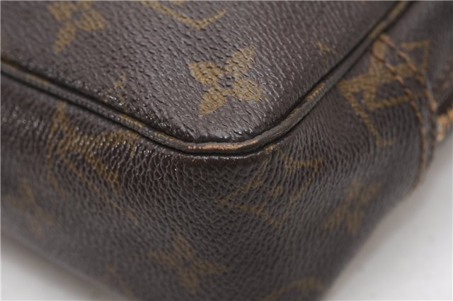 Auth Louis Vuitton Monogram Trousse Toilette 23 Clutch Hand Bag M47524 LV K4577