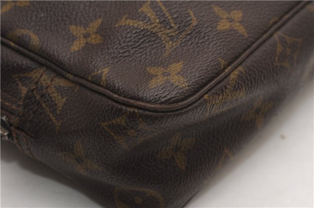 Auth Louis Vuitton Monogram Trousse Toilette 23 Clutch Hand Bag Old Model K4614