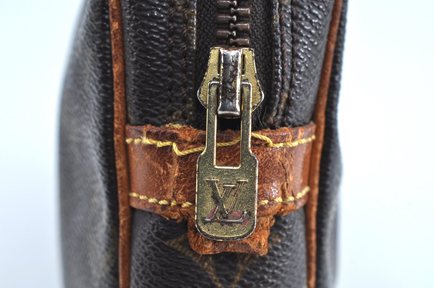 Auth Louis Vuitton Monogram Marly Dragonne GM M51825 Clutch Hand Bag Junk K4632