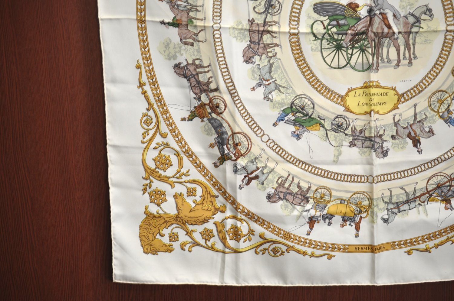 Authentic HERMES Carre 90 Scarf 