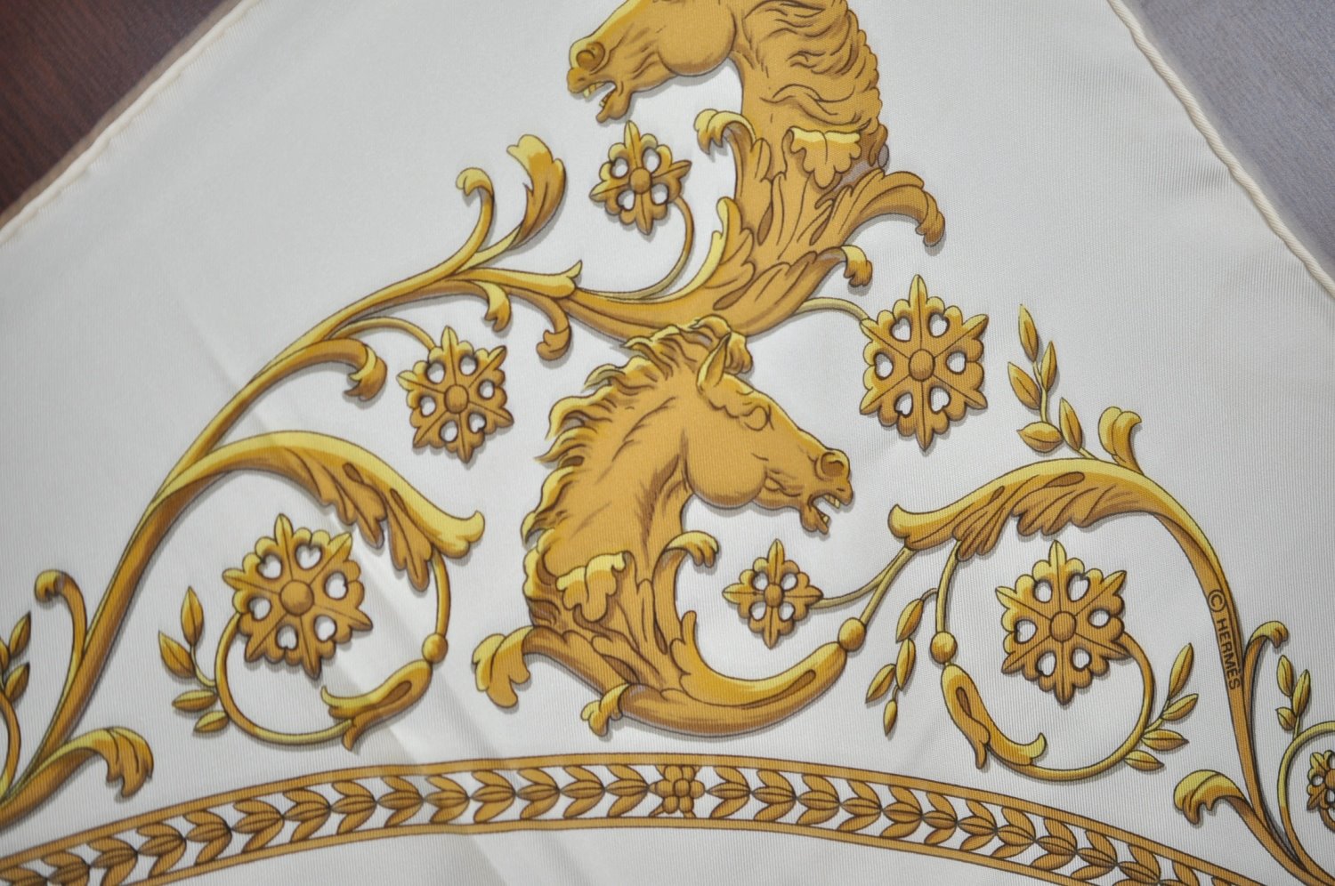 Authentic HERMES Carre 90 Scarf 