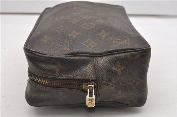 Auth Louis Vuitton Monogram Trousse Toilette 28 Clutch Hand Bag M47522 LV K4744