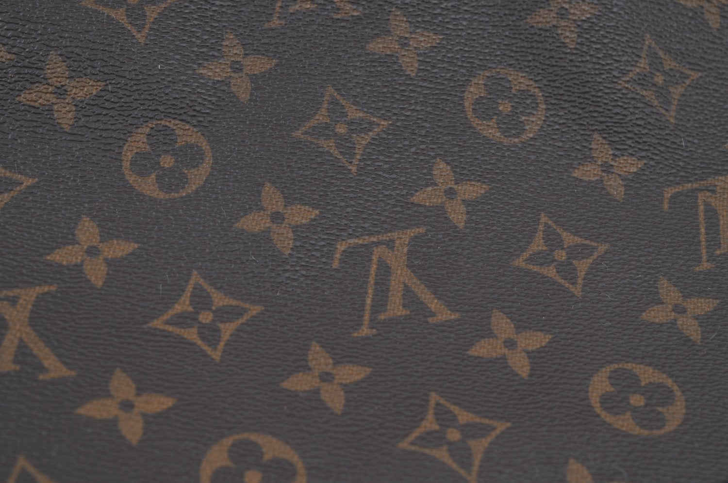 Authentic Louis Vuitton Monogram WaterProof Messenger M40399 Shoulder Bag K4805