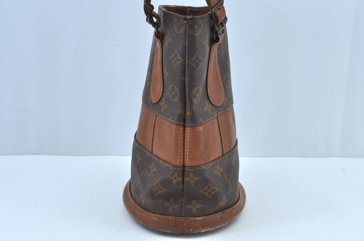 Auth Louis Vuitton Monogram Bucket PM Shoulder Tote Bag USA Model LV Junk K4845