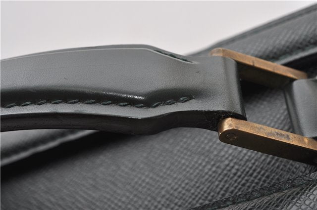 Auth Louis Vuitton Taiga Ural Business Bag Briefcase Green M30024 LV Junk K4861