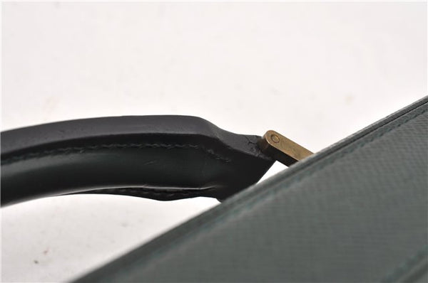 Auth Louis Vuitton Taiga Ural Business Bag Briefcase Green M30024 LV Junk K4861