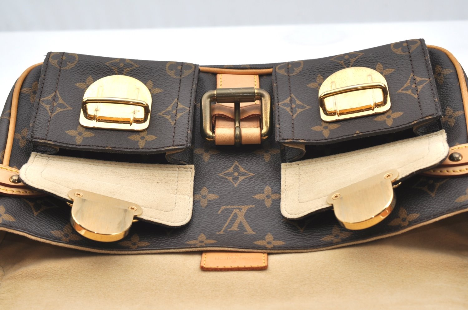 Auth Louis Vuitton Monogram Hudson PM Shoulder Bag Purse M40027 LV Box K5005
