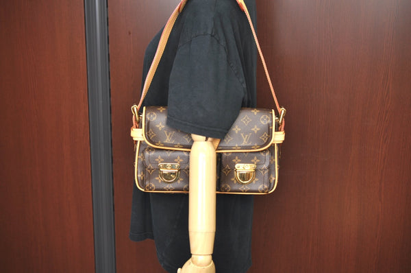 Auth Louis Vuitton Monogram Hudson PM Shoulder Bag Purse M40027 LV Box K5005