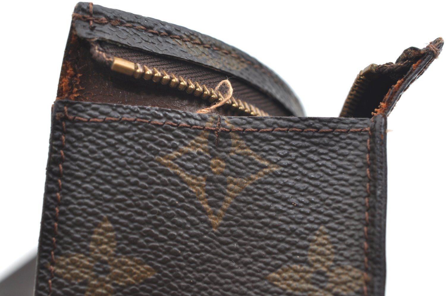 Auth Louis Vuitton Monogram Poche Toilette 26 Cosmetics Pouch Old Model LV K5031